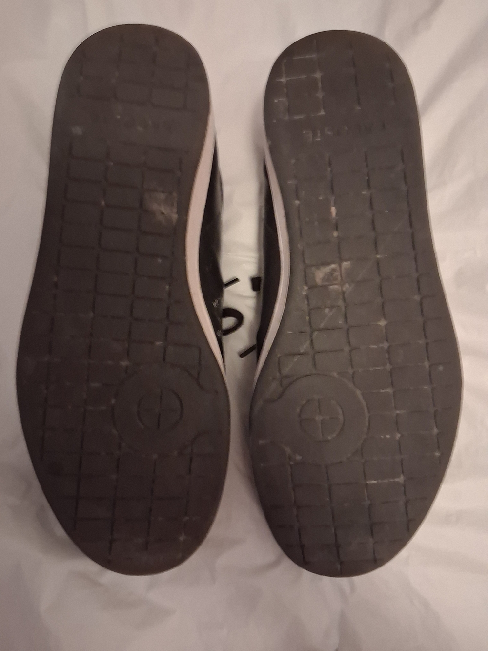 DC Shoes Men’s Black and Gray Skate Sneakers - Picture 10 of 10